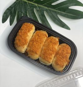 Bánh sâu cheese gà cay