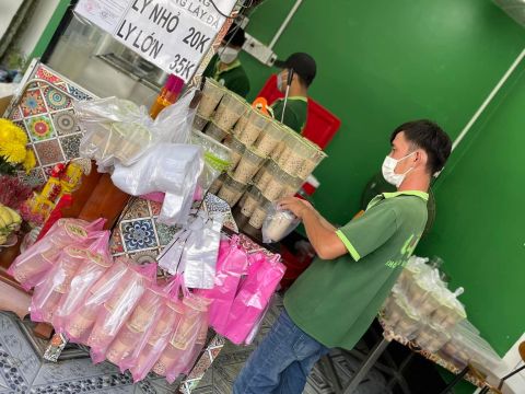 Không gián quán trà sữa thy